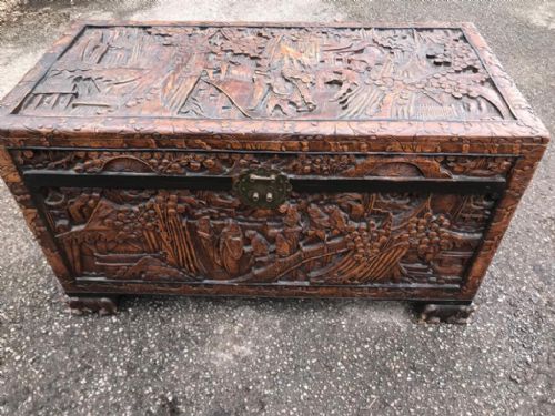 GOOD ANTIQUE CARVED CAMPHOR WOOD CHINESE TRUNK - ADDITIONAL PHOTO 8