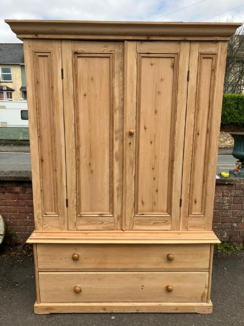19c large pine 2 door wardrobe or pantrykitchen cupboard - CATEGORY: ANTIQUE CUPBOARDS - DATED 19TH CENTURY