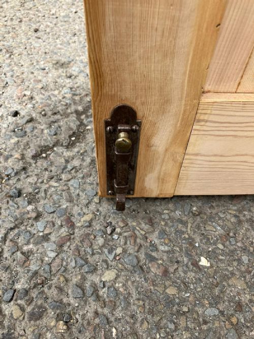 19C LARGE PINE 2 DOOR WARDROBE OR PANTRYKITCHEN CUPBOARD - ADDITIONAL PHOTO 4