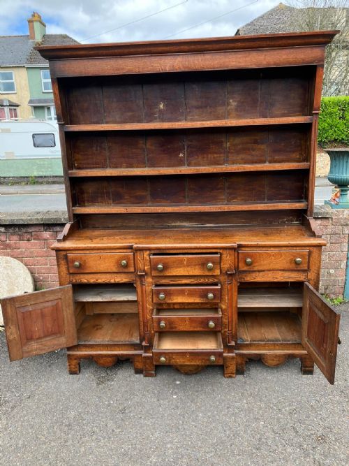 GEORGE III OAK AND FRUITWOOD DRESSER - ADDITIONAL PHOTO 3