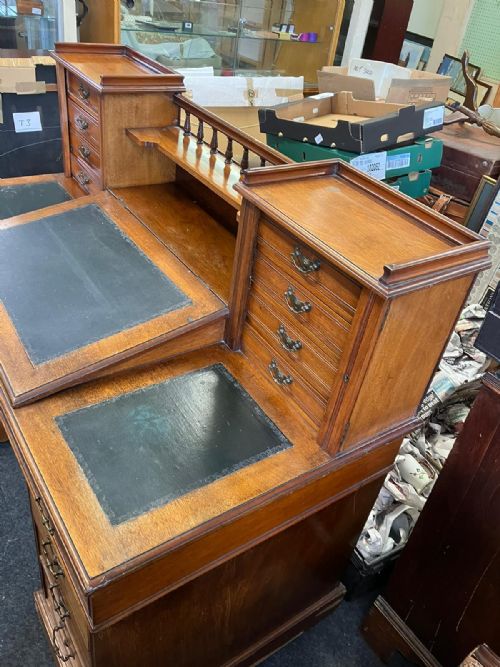 ANTIQUE MAHOGANY DESK - ADDITIONAL PHOTO 4