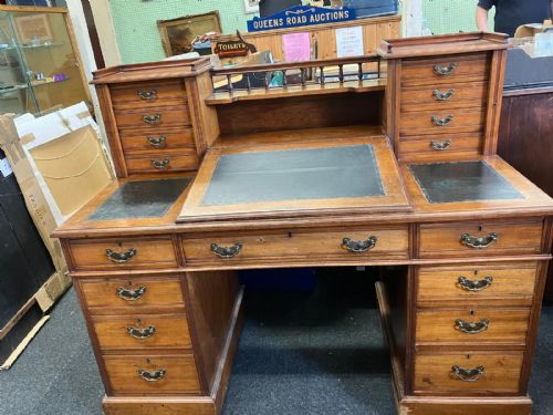 ANTIQUE MAHOGANY DESK - ADDITIONAL PHOTO 5