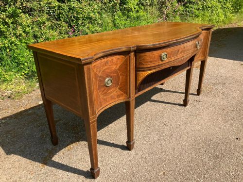 19C INLAID MAHOGANY SERPENTINE SIDEBOARD IN THE GEORGE III STYLE - ADDITIONAL PHOTO 1