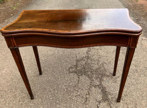 george iii mahogany and king wood serpentine card table - CATEGORY: ANTIQUE TABLES - DATED GEORGIAN