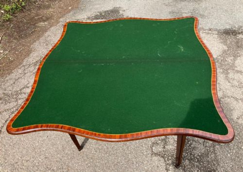 GEORGE III MAHOGANY AND KING WOOD SERPENTINE CARD TABLE - ADDITIONAL PHOTO 2