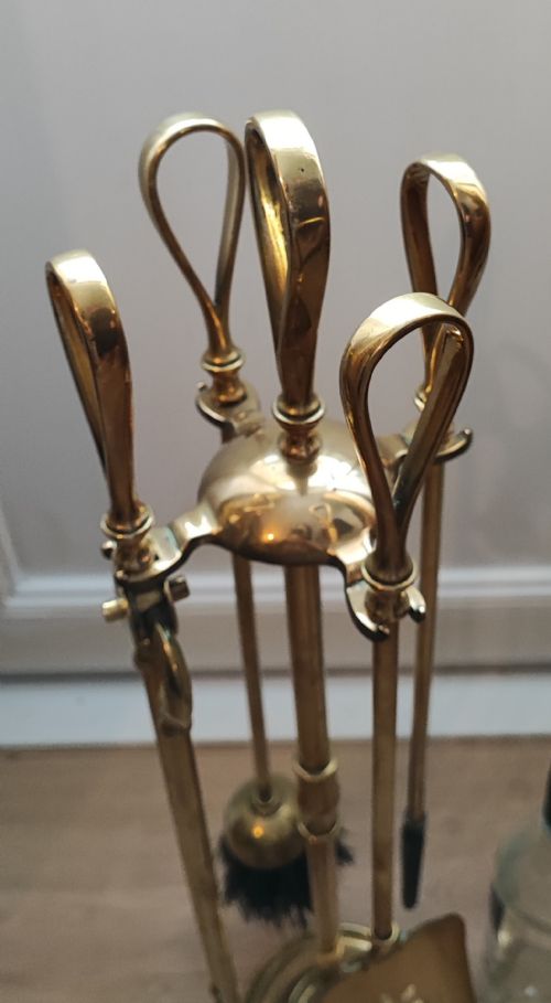 VICTORIAN SET OF BRASS FIRE IRONS - ADDITIONAL PHOTO 3