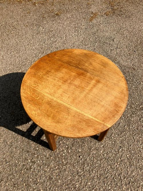 OAK ARTS AND CRAFTS OCCASIONAL COFFEE TABLE IN THE STYLE OF HEALS - ADDITIONAL PHOTO 1