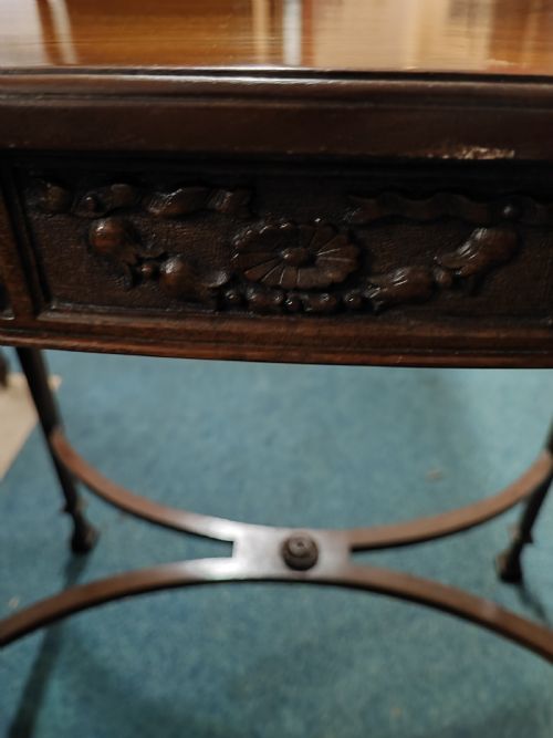 AN ANTIQUE CARVED ADAMS STYLE MAHOGANY LAMP OR SIDE TABLE - ADDITIONAL PHOTO 4