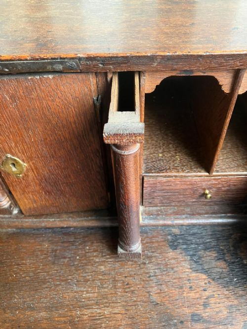 EARLY 18C OAK BUREAU - ADDITIONAL PHOTO 1
