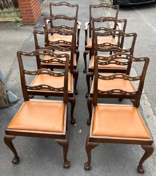 LATE VICTORIAN MAHOGANY 3 LEAF DINING TABLE AND 8 MATCHING CHAIRS - ADDITIONAL PHOTO 4