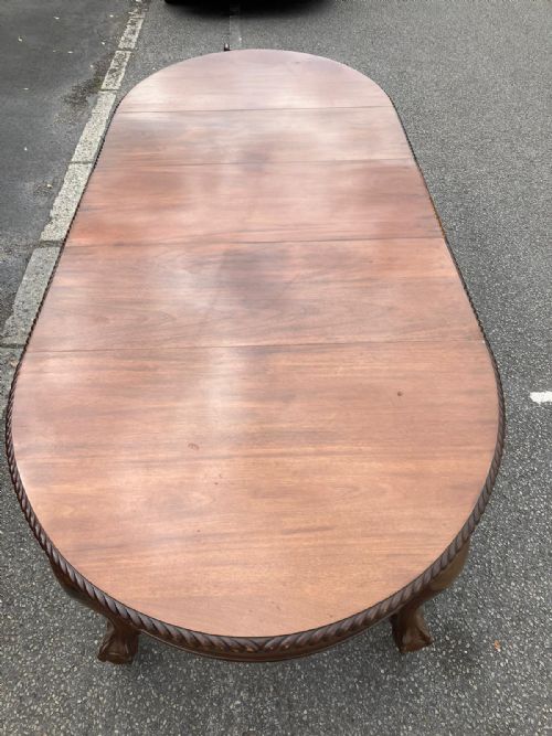 LATE VICTORIAN MAHOGANY 3 LEAF DINING TABLE AND 8 MATCHING CHAIRS - ADDITIONAL PHOTO 7