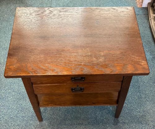 ART'S AND CRAFTS OAK 2 DRAWER SIDE TABLE - ADDITIONAL PHOTO 2