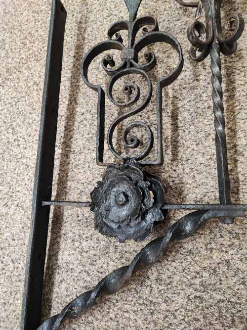 A LARGE 19 C WROUGHT IRON WALL CANDLE LAMP - ADDITIONAL PHOTO 2
