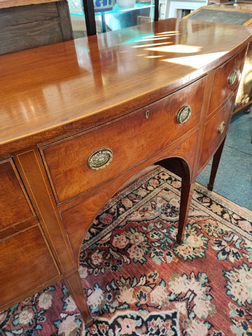 ANTIQUE GEORGE III STYLE MAHOGANY BOW FRONT SIDEBOARD - ADDITIONAL PHOTO 7