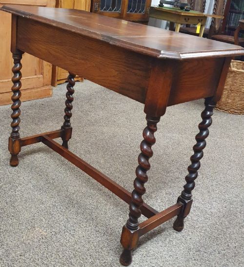 AN ANTIQUE OAK BRITISHER DESK - ADDITIONAL PHOTO 3
