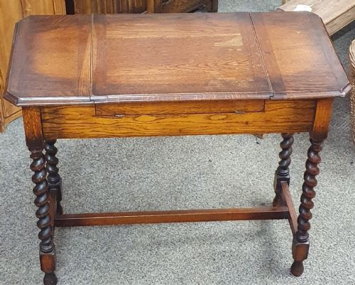 AN ANTIQUE OAK BRITISHER DESK - ADDITIONAL PHOTO 9