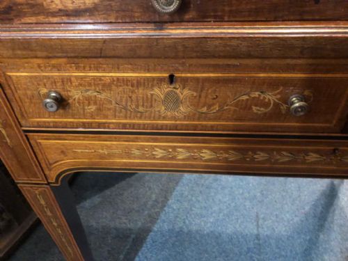 AN EDWARDIAN MAHOGANY AND MARQUETRY CYLINDER DESK - ADDITIONAL PHOTO 11