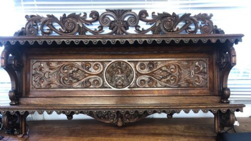 a fine 19c carved oak hanging wall shelf - CATEGORY: ANTIQUE FURNITURE - DATED 19TH CENTURY