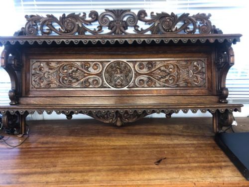 A FINE 19C CARVED OAK HANGING WALL SHELF - ADDITIONAL PHOTO 11