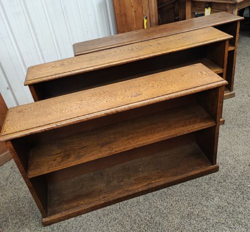 set of 3 practical oak open bookcases - CATEGORY: ANTIQUE BOOKCASES - DATED 1920