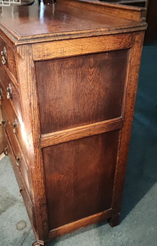 1920S TALL OAK CHEST OF DRAWERS - ADDITIONAL PHOTO 7