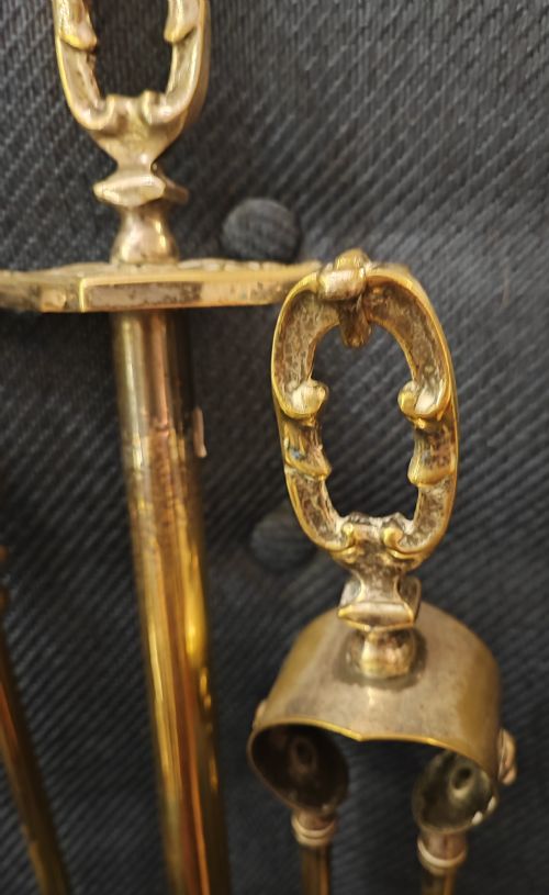 QUALITY ANTIQUE MATCHING PAIR OF FIRE IRONS - ADDITIONAL PHOTO 5