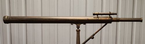 A GOOD AND LARGE ANTIQUE BRASS TELESCOPE ON ORIGINAL TRIPOD STAND - ADDITIONAL PHOTO 6