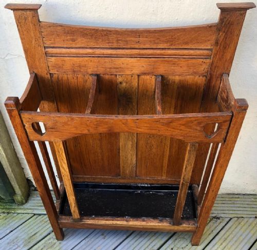 an art's and crafts oak stick stand att to shapland and petter - CATEGORY: ANTIQUE MISCELLANEOUS - DATED 1900