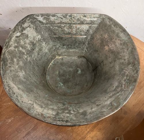AN UNUSUAL ANTIQUE FRENCH COPPER SINK AND WATER CISTERN - ADDITIONAL PHOTO 2