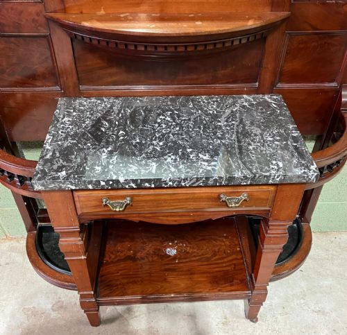 A FINE VICTORIAN MAHOGANY HALLSTAND - ADDITIONAL PHOTO 7
