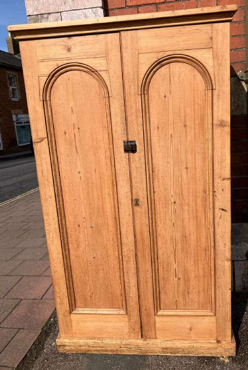 a victorian pine 2 door wardrobe or pantry cupboard - CATEGORY: ANTIQUE CUPBOARDS - DATED VICTORIAN
