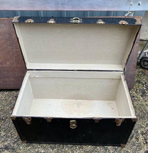 ANTIQUE STEAMER TRUNK - ADDITIONAL PHOTO 3