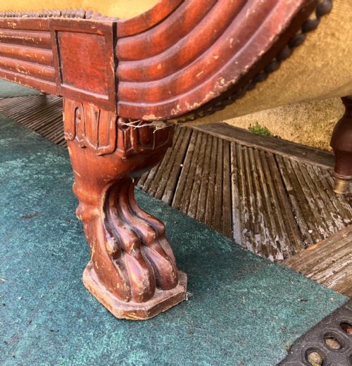 A LARGE SCALE CARVED REGENCY MAHOGANY SOFA - ADDITIONAL PHOTO 1