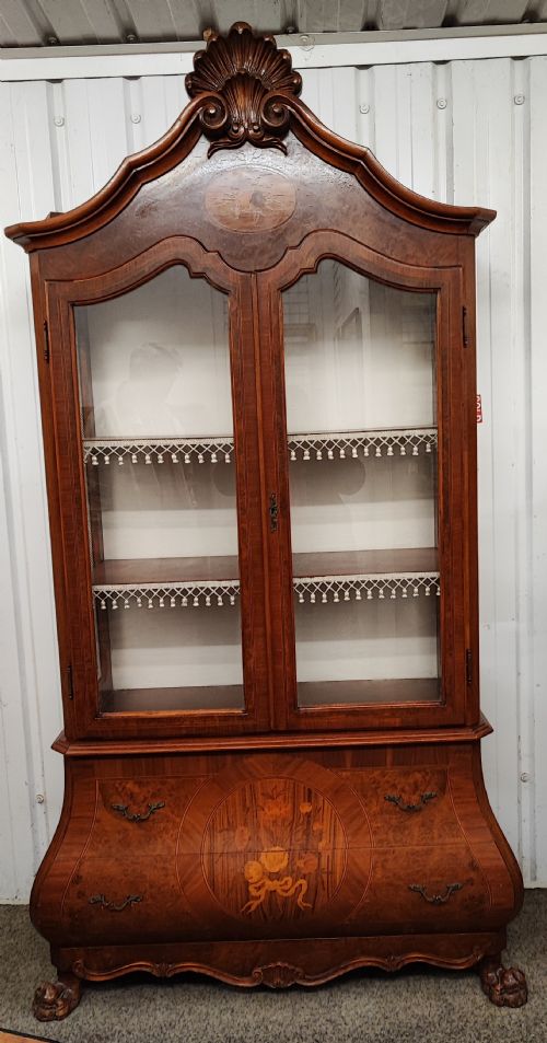 AN ANTIQUE WALNUT DISPLAY CABINET - ADDITIONAL PHOTO 13