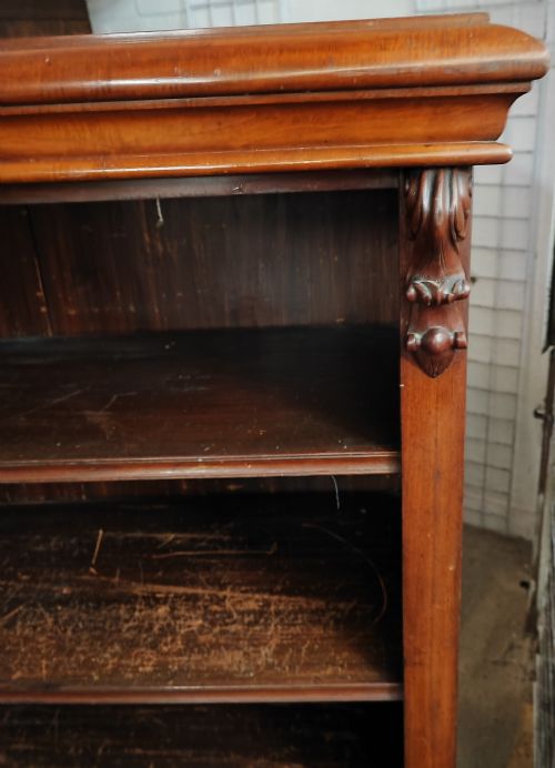 A QUALITY VICTORIAN MAHOGANY OPEN BOOKCASE - ADDITIONAL PHOTO 4
