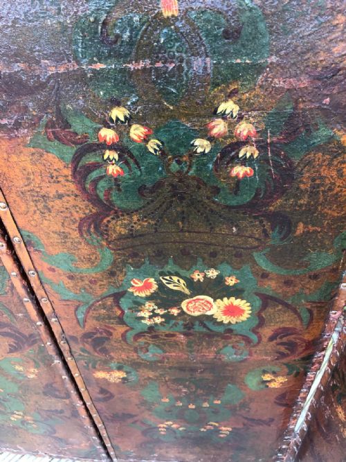 AN ANTIQUE 4 FOLD LEATHER SCREEN - ADDITIONAL PHOTO 6