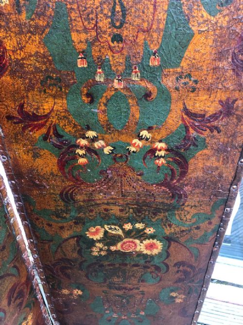 AN ANTIQUE 4 FOLD LEATHER SCREEN - ADDITIONAL PHOTO 7