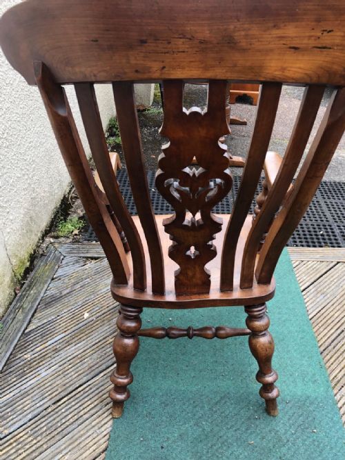 A FINE VICTORIAN LATHE BACK LARGE SCALE KITCHEN ARMCHAIR - ADDITIONAL PHOTO 4