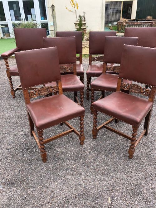 AN ANTIQUE SET OF 8 OAK AND LEATHER CHAIRS IN OAK AND LEATHER - ADDITIONAL PHOTO 1
