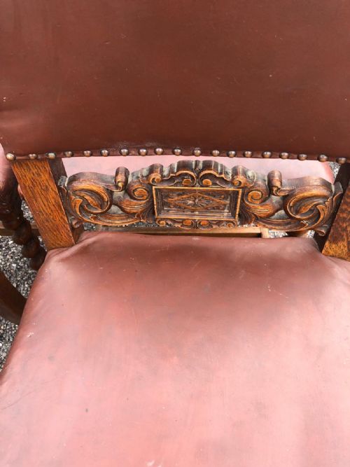 AN ANTIQUE SET OF 8 OAK AND LEATHER CHAIRS IN OAK AND LEATHER - ADDITIONAL PHOTO 4