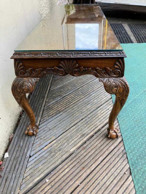 A QUALITY LARGE ANTIQUE CARVED WALNUT COFFEE TABLE - ADDITIONAL PHOTO 3