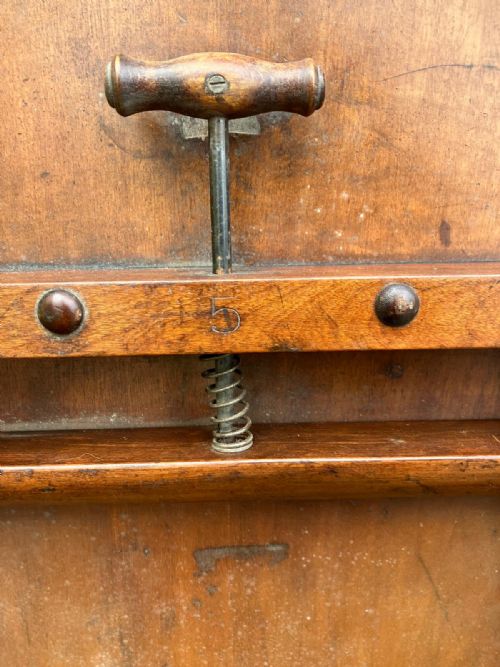 ANTIQUE VICTORIAN BURR WALNUT AND PROBABLY YEW TREE BASE GROTTO OR CENTRE TABLE - ADDITIONAL PHOTO 2