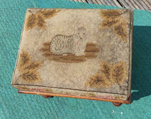 CHARMING ANTIQUE MAHOGANY NEEDLEWORK STOOL - ADDITIONAL PHOTO 10