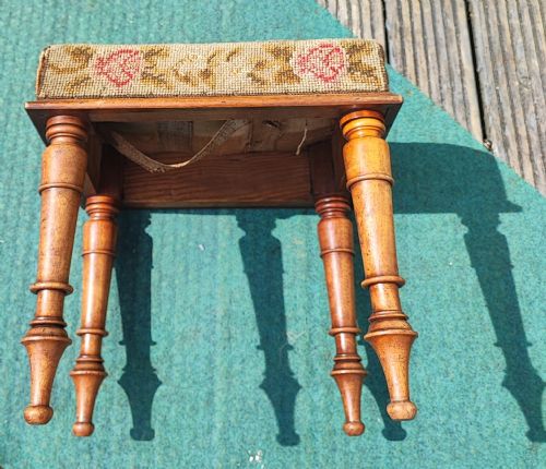 CHARMING ANTIQUE MAHOGANY NEEDLEWORK STOOL - ADDITIONAL PHOTO 11