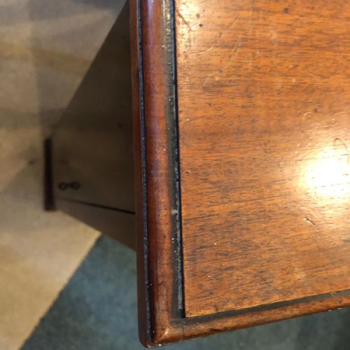 ANTIQUE MAHOGANYHANGING WALL CABINET - ADDITIONAL PHOTO 3