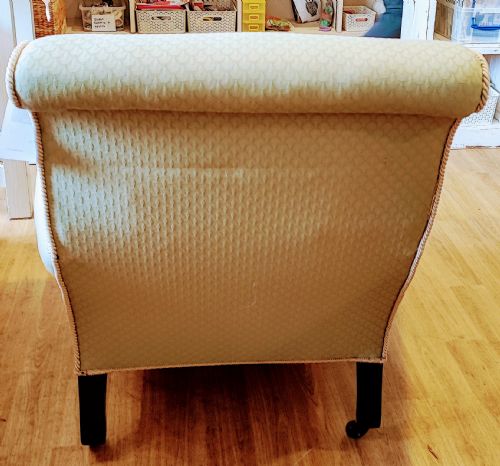 ANTIQUE UPHOLSTERED ARMCHAIR - ADDITIONAL PHOTO 3