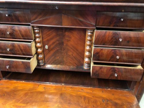 A QUALITY ANTIQUE FRENCH MAHOGANY SECRETAIRE ABATTANT DESK - ADDITIONAL PHOTO 5