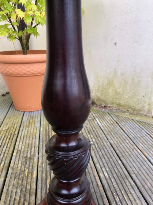 AN ANTIQUE GEORGIAN MAHOGANY TRIPOD TABLE - ADDITIONAL PHOTO 2