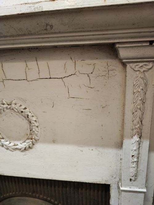 A VICTORIAN CAST IRON FIRE SURROUND - ADDITIONAL PHOTO 6