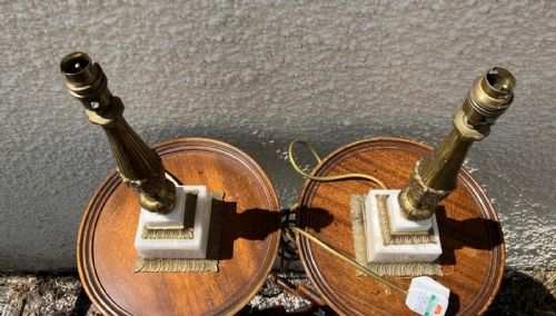 ANTIQUE PAIR OF MARBLE AND BRASS TABLE LAMPS - ADDITIONAL PHOTO 4